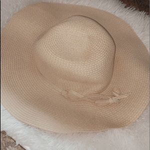 Beach hat